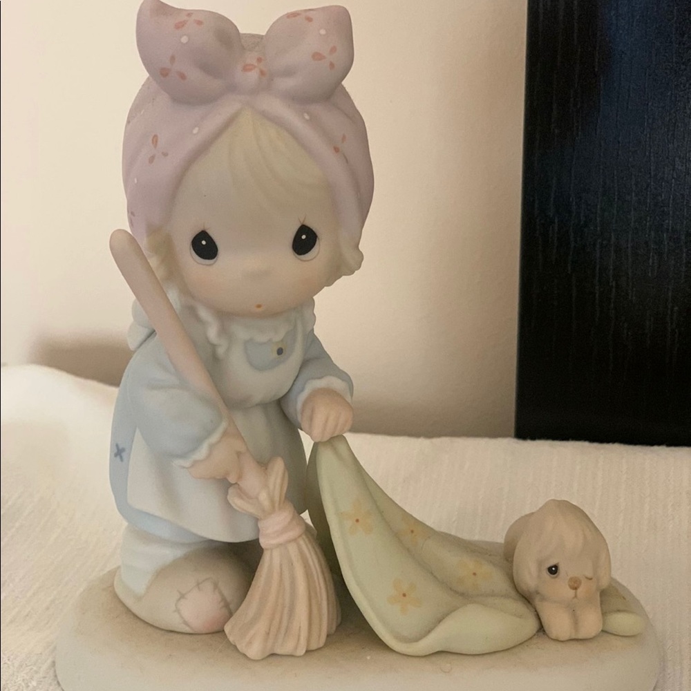 PRECIOUS MOMENTS